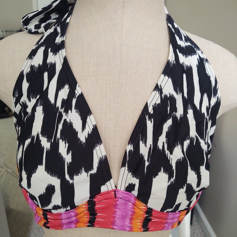 Beach Diva Underwire Halter Bikini Top